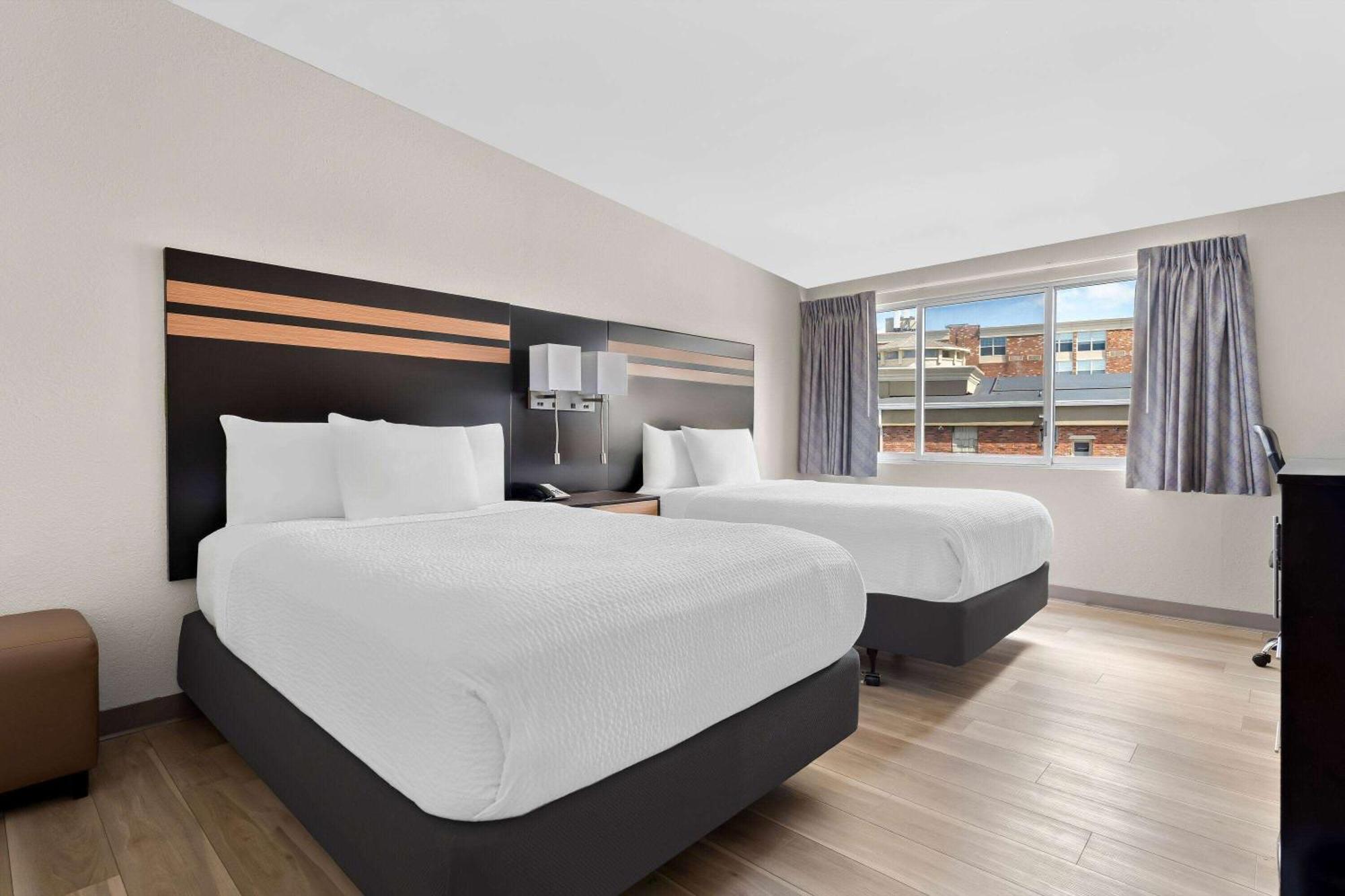 Days Inn By Wyndham Albany Suny Экстерьер фото